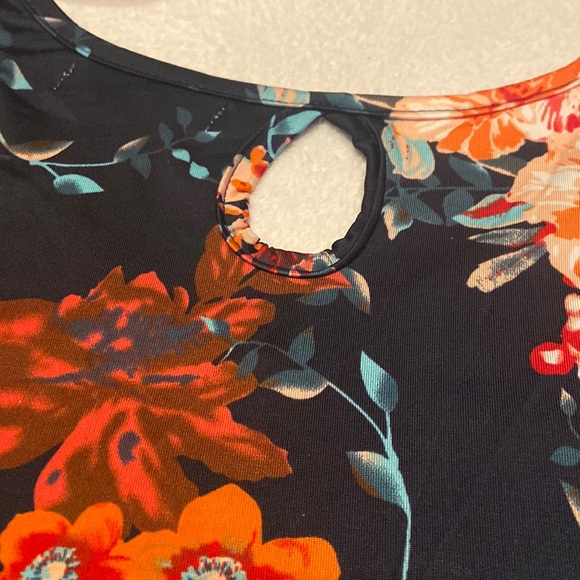 INSEPARABLE Floral Shirt Bell Sleeves Size M - Picture 10 of 12